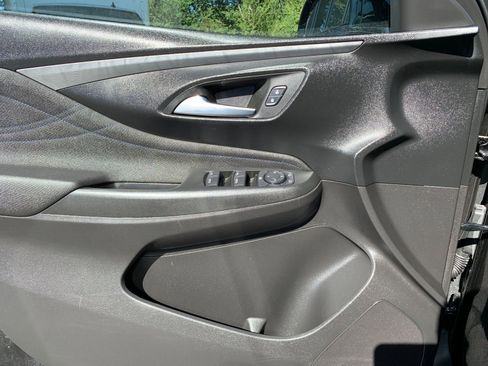 Used 2025 Buick Envista Sport Touring image 20