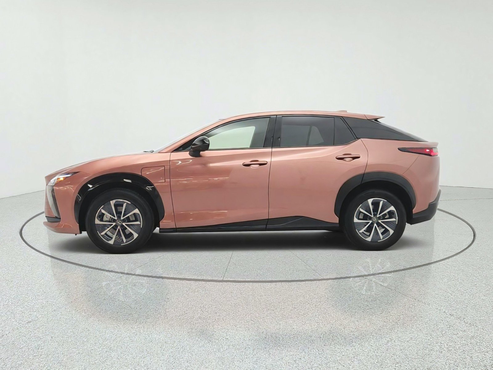 Used 2024 Lexus RZ 300e Premium w/ Accessory Package (Z1) FWD image 8