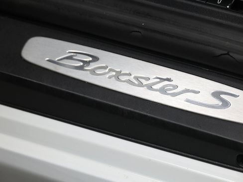 Used 2017 Porsche 718 Boxster S image 13
