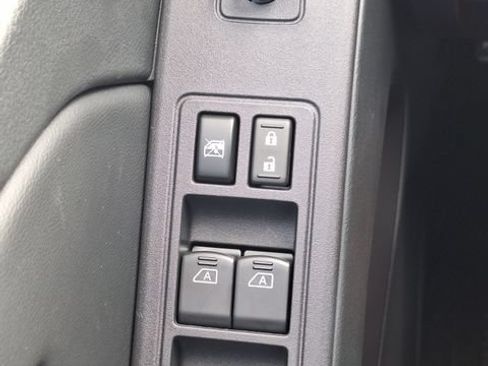 New 2026 Nissan Frontier 2WD Crew Cab image 12