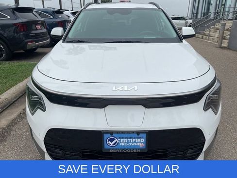 Used 2024 Kia Niro Wave FWD image 2