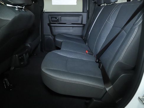 Used 2024 RAM 3500 Tradesman w/ Chrome Appearance Group AWD/4WD image 14