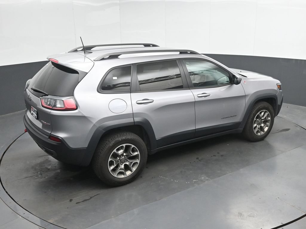 Used 2020 Jeep Cherokee Trailhawk AWD/4WD image 32