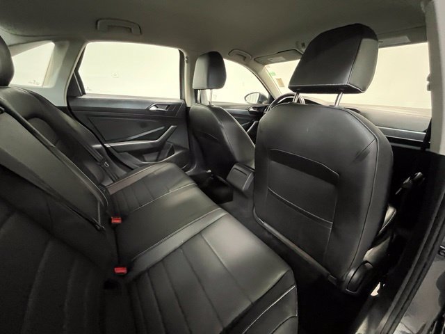 Used 2024 Volkswagen Jetta SE FWD image 12