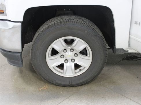 Used 2016 Chevrolet Silverado 1500 LT AWD/4WD image 34