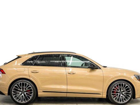 Used 2024 Audi SQ8 Prestige AWD/4WD image 2