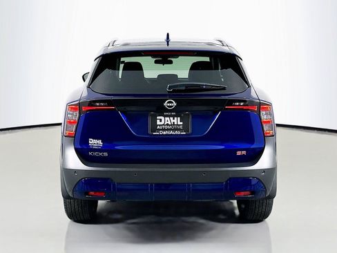 Used 2025 Nissan Kicks SR FWD image 12
