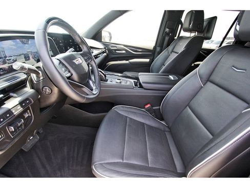 Certified 2024 Cadillac Escalade ESV Sport w/ LPO, ONYX Package AWD/4WD image 6