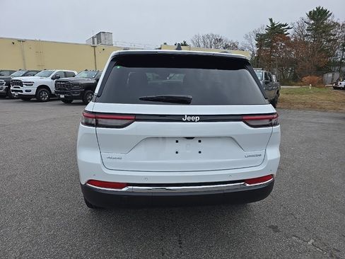 New 2025 Jeep Grand Cherokee Laredo X image 6