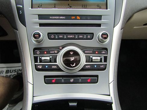 Used 2017 Lincoln MKZ Select w/ Climate Package FWD image 33