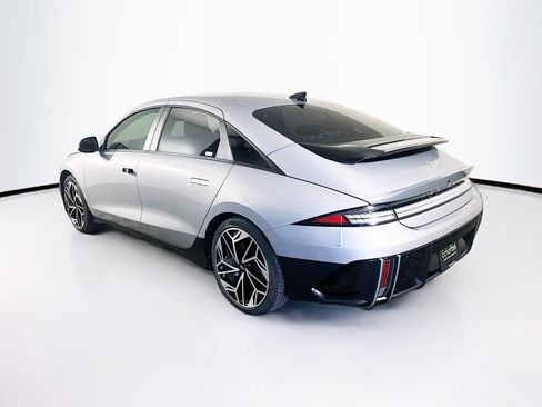 Used 2024 Hyundai Ioniq 6 SEL AWD/4WD image 5