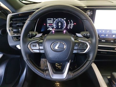 Used 2023 Lexus RX 350 Premium image 17