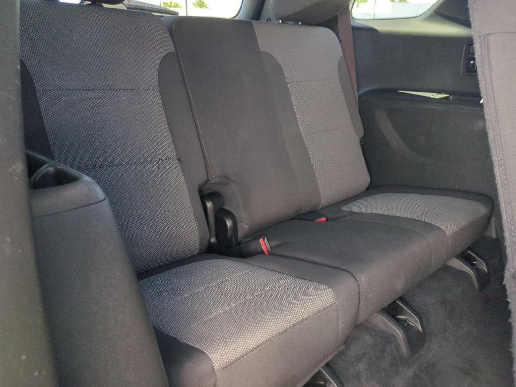 Used 2023 Chevrolet Traverse LT FWD image 32