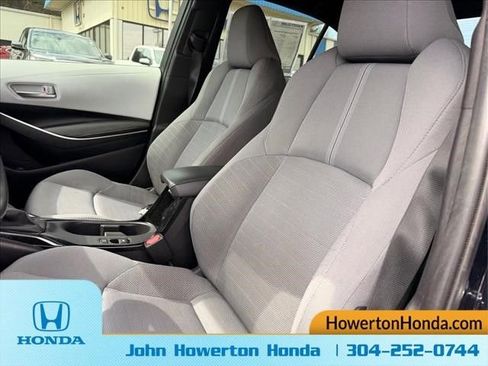 Used 2025 Toyota Corolla SE FWD image 12