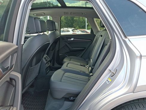 Used 2022 Audi Q5 2.0T Premium image 11
