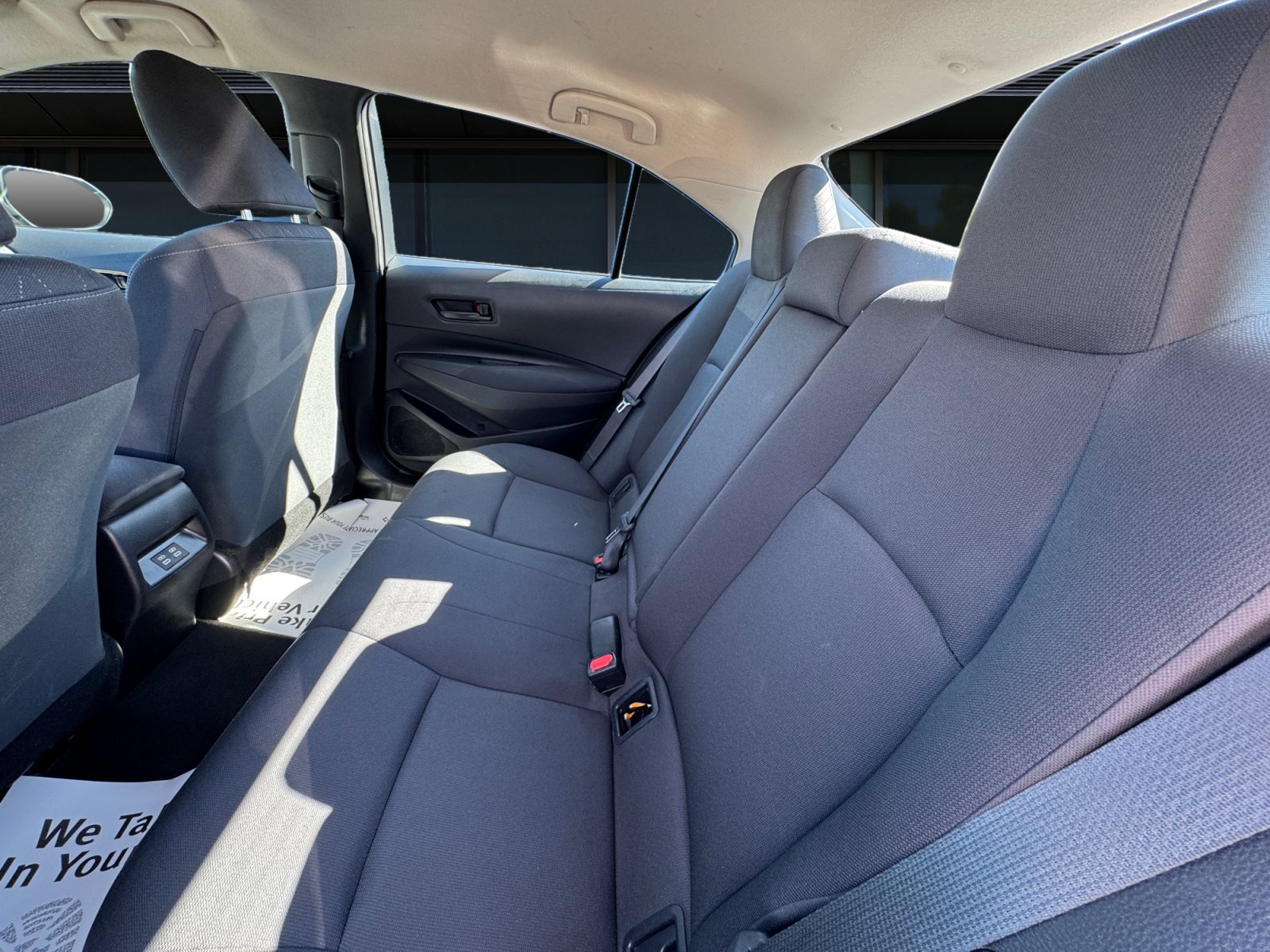 Used 2025 Toyota Corolla LE FWD image 13