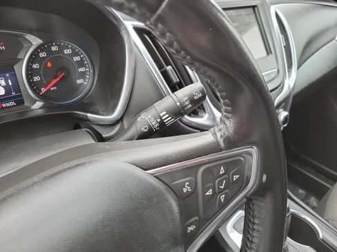 Used 2019 Chevrolet Equinox LT image 27