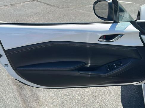 Used 2021 MAZDA MX-5 Miata RF Club image 7