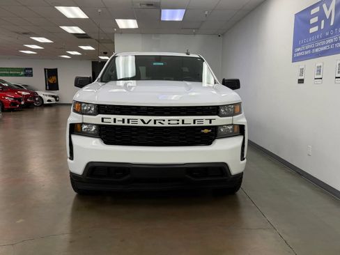 Used 2022 Chevrolet Silverado 1500 Custom AWD/4WD image 3