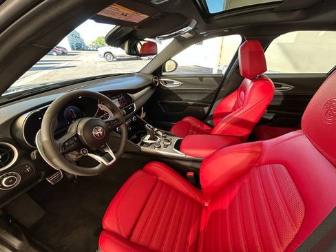 New 2025 Alfa Romeo Giulia image 27