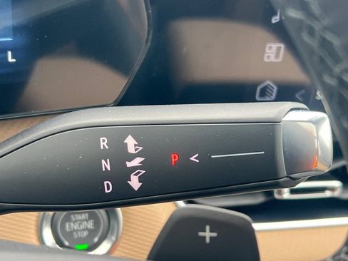 New 2026 Chevrolet Equinox ACTIV AWD/4WD image 18