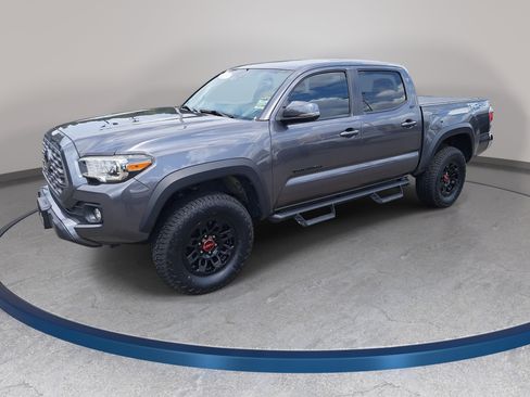 Used 2021 Toyota Tacoma TRD Off-Road AWD/4WD image 1