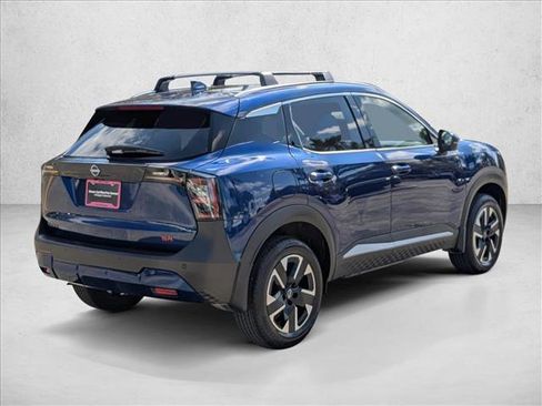 Certified 2025 Nissan Kicks SR image 5