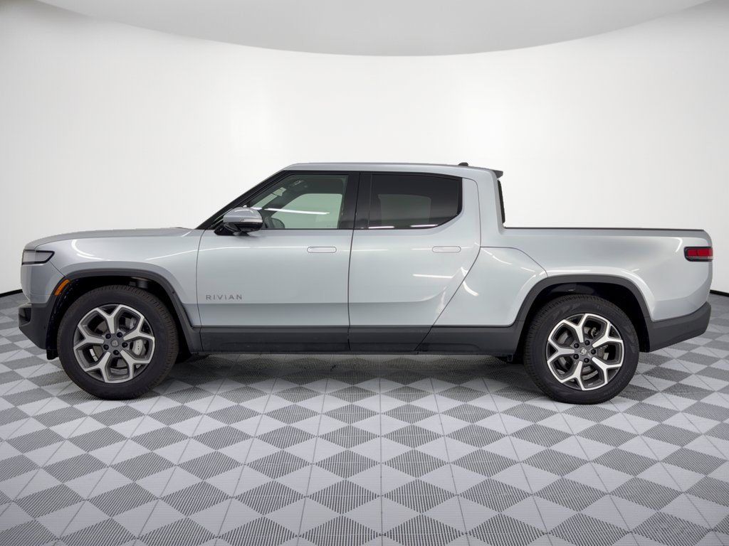 Used 2023 Rivian R1T Adventure Dual AWD/4WD image 2