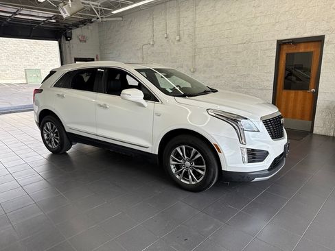 Used 2021 Cadillac XT5 Premium Luxury FWD image 1