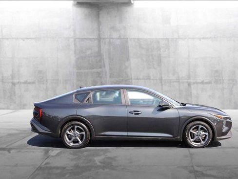 Used 2025 Kia K4 FWD image 5