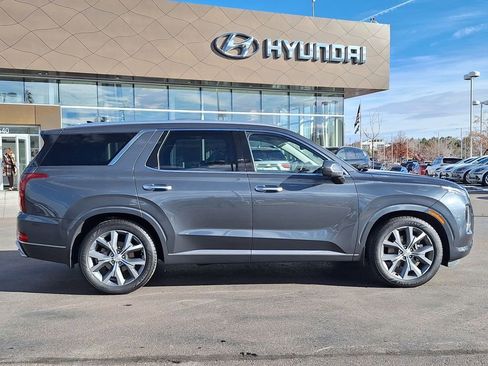 Used 2021 Hyundai Palisade Limited w/ Cargo Package AWD/4WD image 2