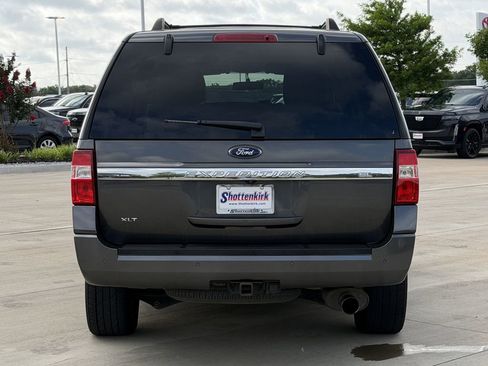 Used 2017 Ford Expedition EL XLT w/ Equipment Group 202A RWD image 5