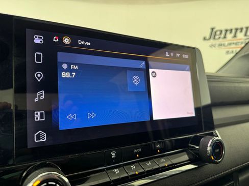 Used 2023 Chevrolet Colorado W/T RWD image 18