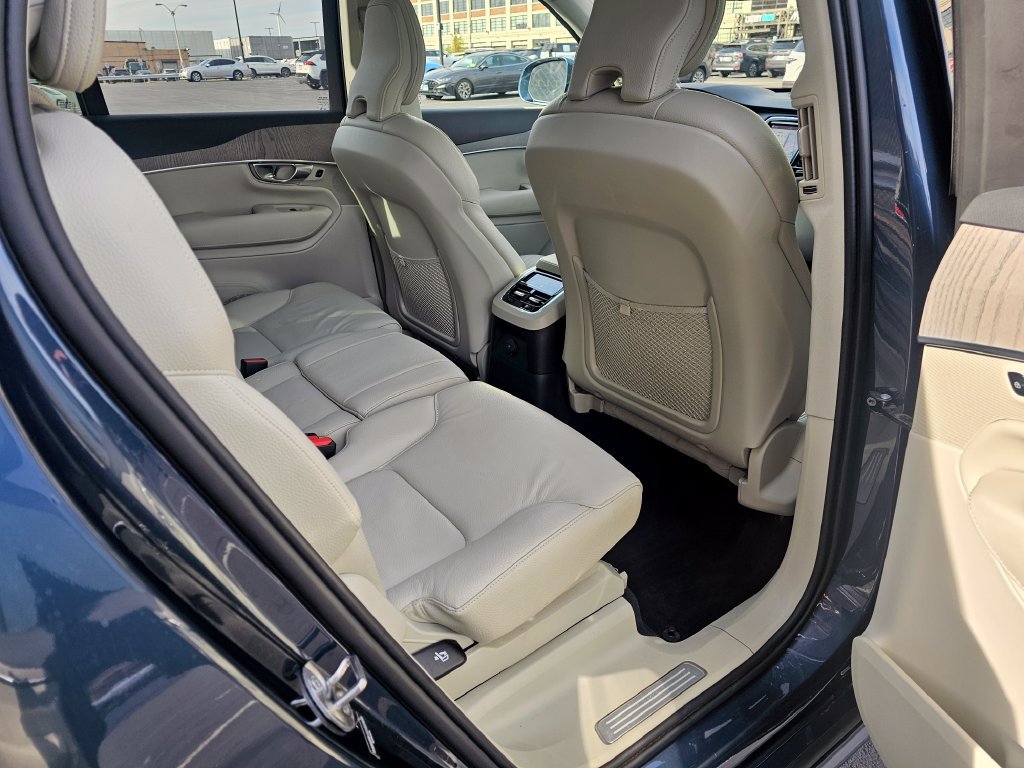 Certified 2025 Volvo XC90 T8 Plus w/ Protection Package Premier AWD/4WD image 29