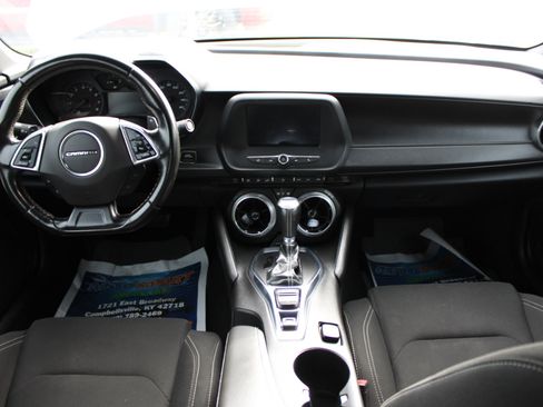 Used 2021 Chevrolet Camaro LT image 39