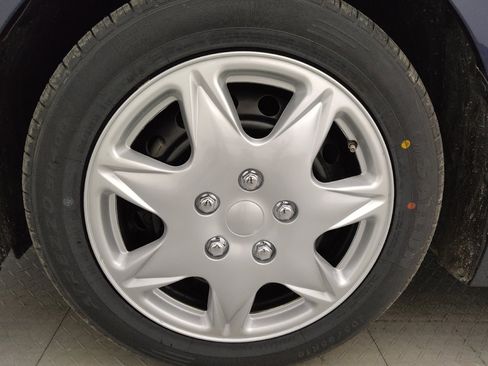 Used 2022 Toyota Corolla LE image 31