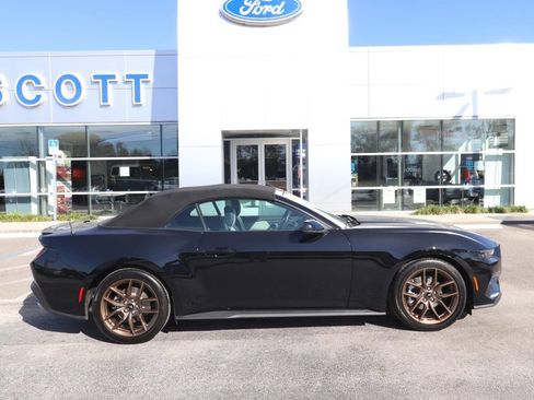 New 2025 Ford Mustang Premium image 18