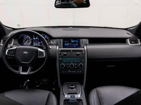 Used 2019 Land Rover Discovery Sport image 10