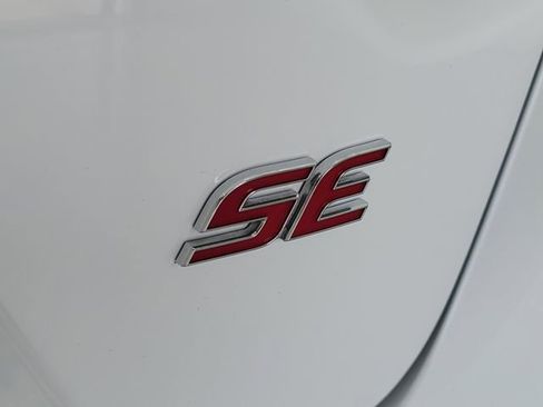 Used 2025 Toyota Corolla SE FWD image 10