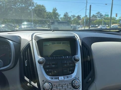 Used 2015 Chevrolet Equinox LT image 14