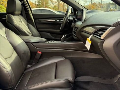 Used 2025 Cadillac CT5 V w/ Technology Package image 89
