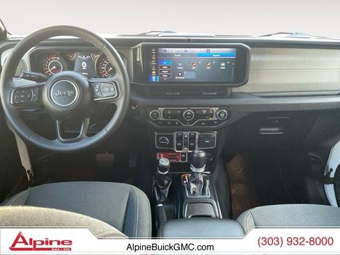 Used 2025 Jeep Wrangler Unlimited Sport AWD/4WD image 10