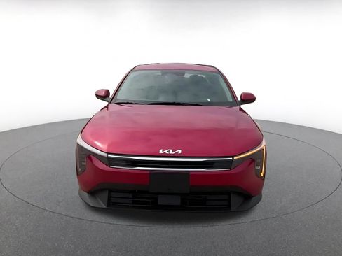 Used 2025 Kia K4 FWD image 3