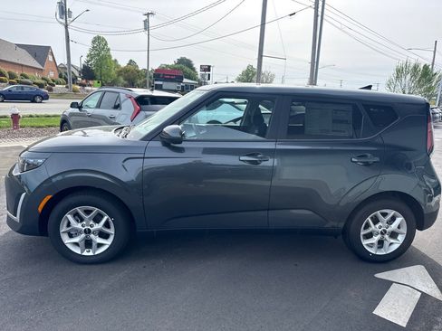New 2025 Kia Soul S image 4