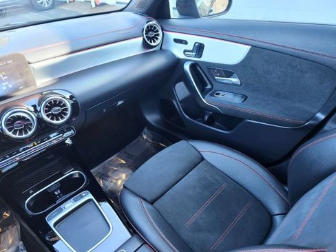 Used 2024 Mercedes-Benz CLA 250 4MATIC image 13