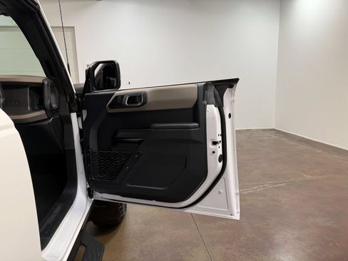 Used 2024 Ford Bronco Wildtrak AWD/4WD image 60