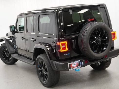 Certified 2023 Jeep Wrangler Unlimited Sahara w/ Cold Weather Group AWD/4WD image 11
