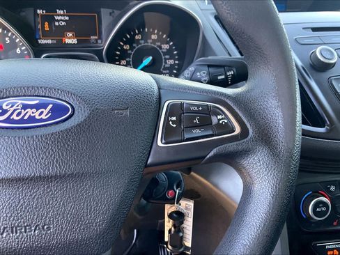 Used 2018 Ford Escape SE FWD image 25