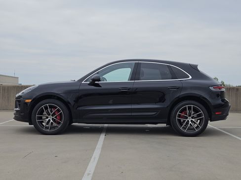 Certified 2026 Porsche Macan S AWD/4WD image 2