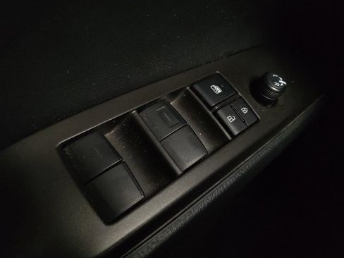 Used 2022 Toyota Camry LE image 27